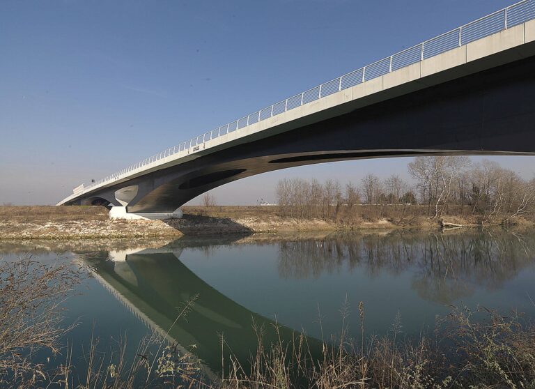 Granatieri di Sardegna Bridge